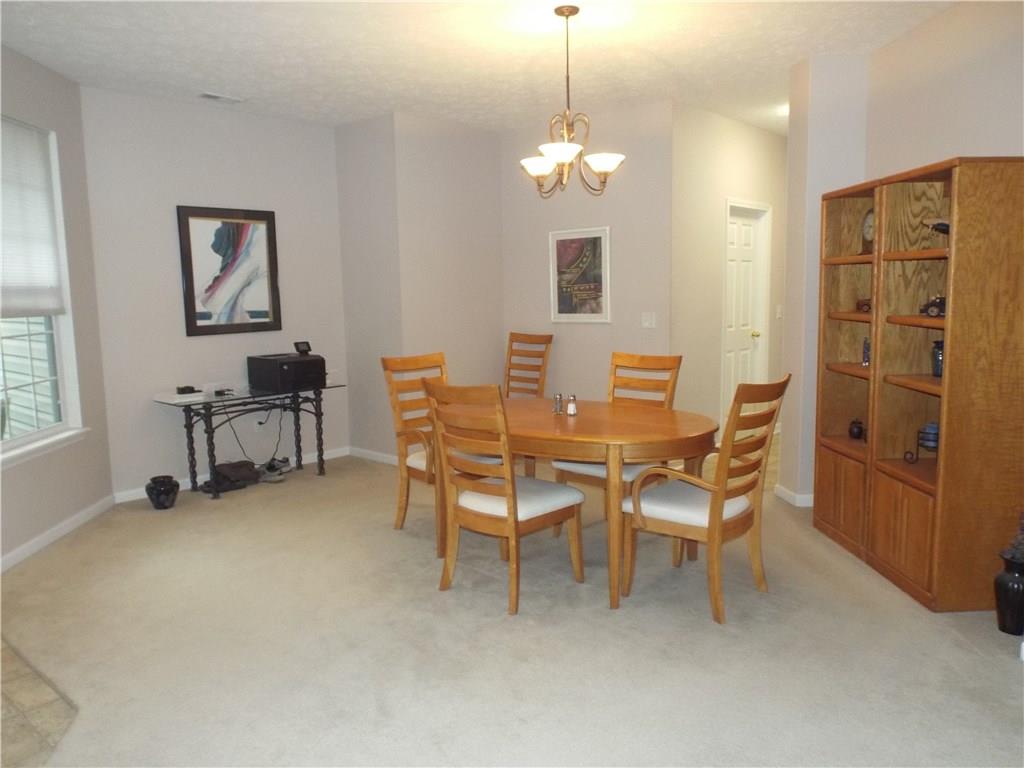 8105 Elsen Ridge Avon, IN 46123 - Photo 8 of 43 Gallery Image 8