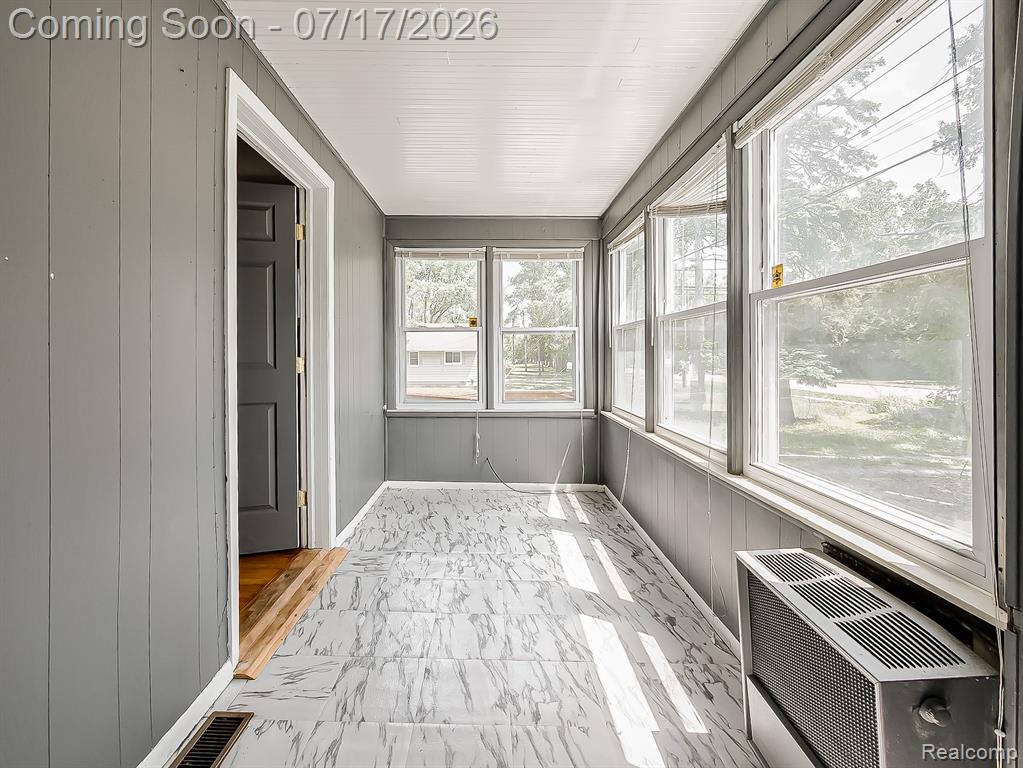 24850 West Nine Mile Road Southfield, MI 48033 - Photo 7 of 54
