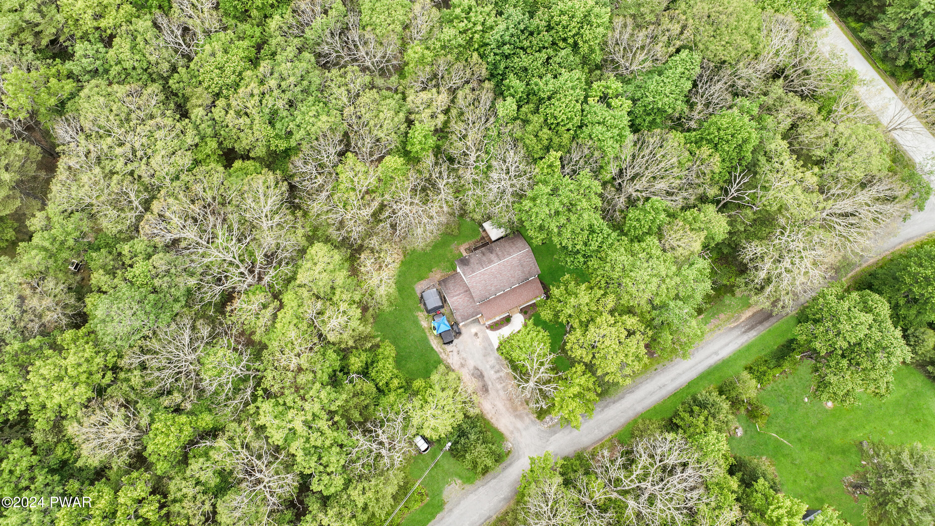 105 Hunts Road Dingmans Ferry, PA 18328 - Photo 9 of 33