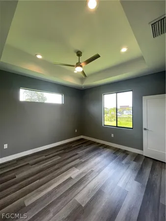 $2,400 | 610 Floyd Avenue South, Lehigh Acres, FL 33976