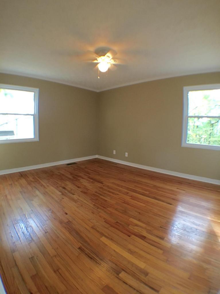 127 Amherst Lane Oak Ridge, TN 37830 - Photo 11 of 14 amherst8
