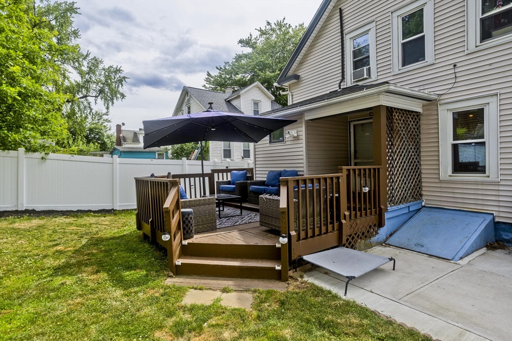 15 Monticello Avenue Springfield, MA 01109 - Photo 33 of 42