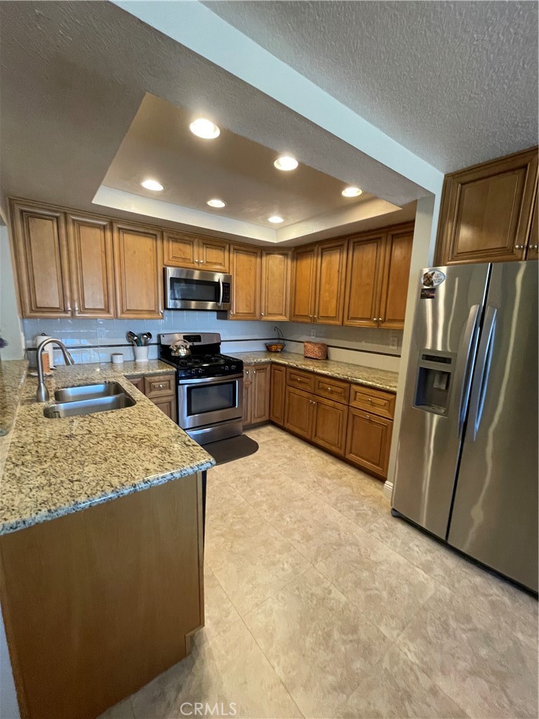 281 Trailview Circle Brea, CA 92821 - Photo 14 of 34