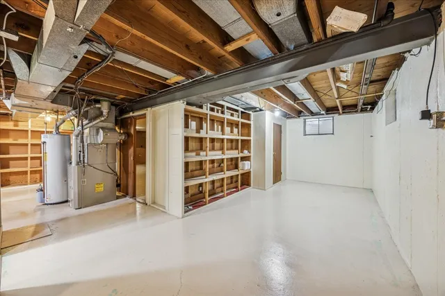 $389,900 | 11121 Martindale Drive, Westchester, IL 60154