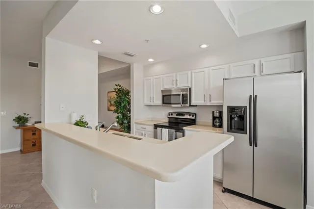 $6,000 | 10333 Heritage Bay Boulevard, Unit 1716, Naples, FL 34120