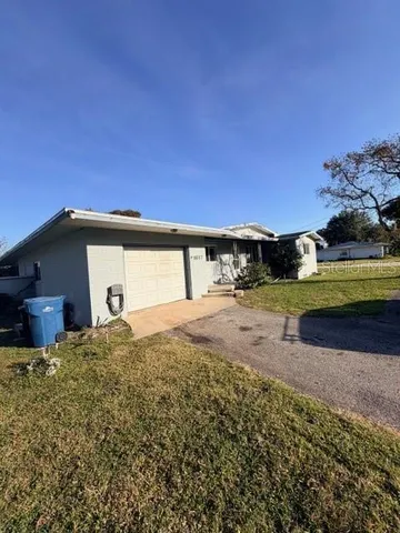 $2,000 | 1617 Lakeside Drive, DeLand, FL 32720
