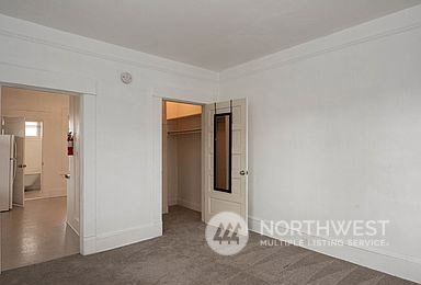 1201 Pacific Avenue Everett, WA 98201 - Photo 17 of 24 wooden floor in a livingroom