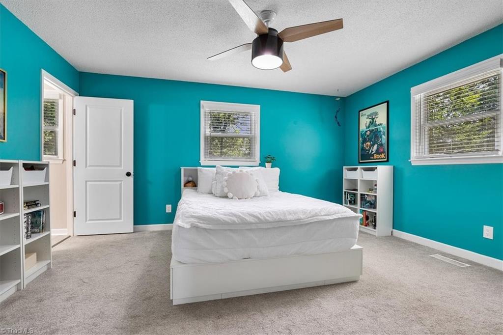 7024 Bridgewood Road Clemmons, NC 27012 - Photo 21 of 46 Bedroom with Full bath Main Floor