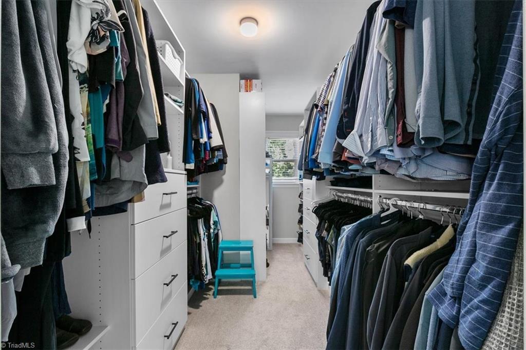 7024 Bridgewood Road Clemmons, NC 27012 - Photo 29 of 46 Primary closet on Second Floor