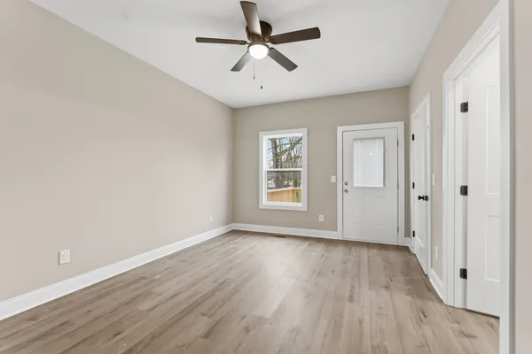 $1,500 | 263 West Spring Street, Smithville, TN 37166