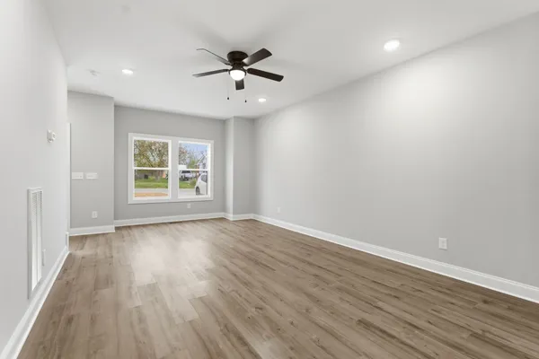 $1,500 | 263 West Spring Street, Smithville, TN 37166