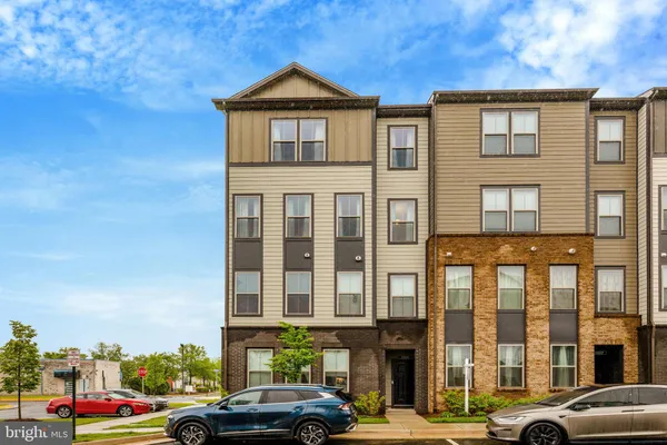 $3,500 | 20941 Bluebird Square, Sterling, VA 20165