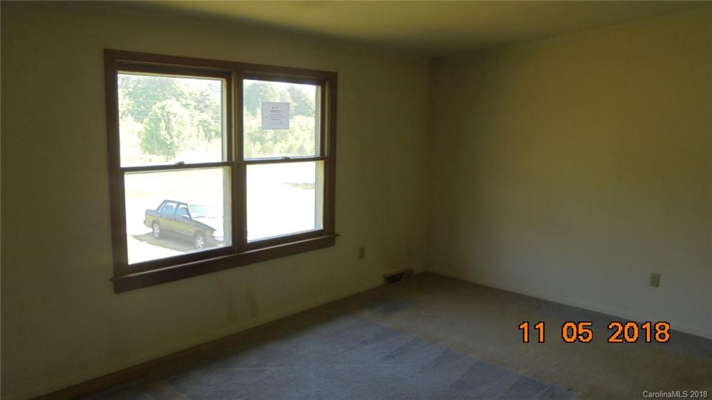 35130 Lowder Road New London, NC 28127 - Photo 5 of 12 Gallery Image 5