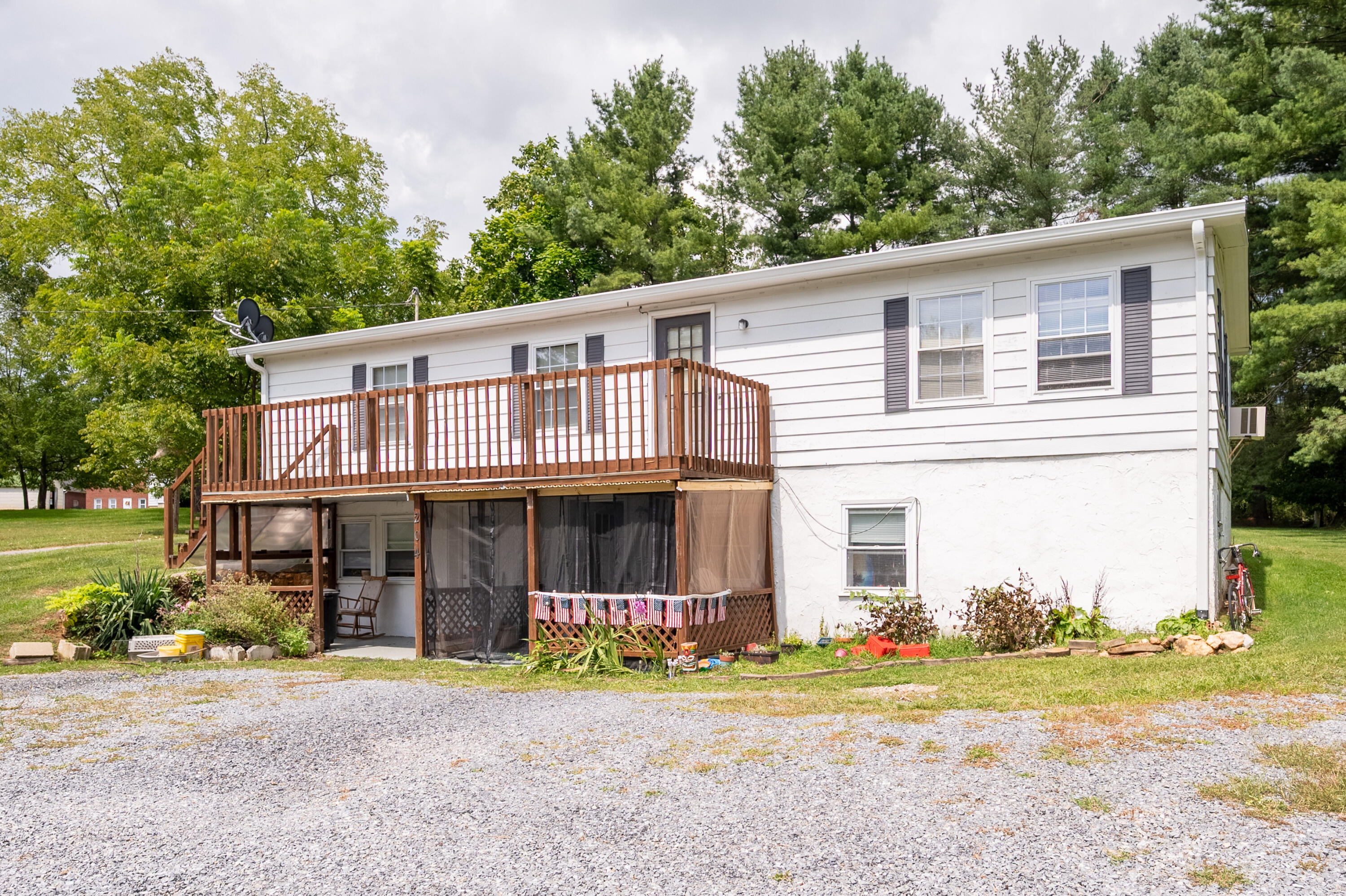 204 Barberry Road Southeast Floyd, VA 24091 - Photo 3 of 69 floyd-3