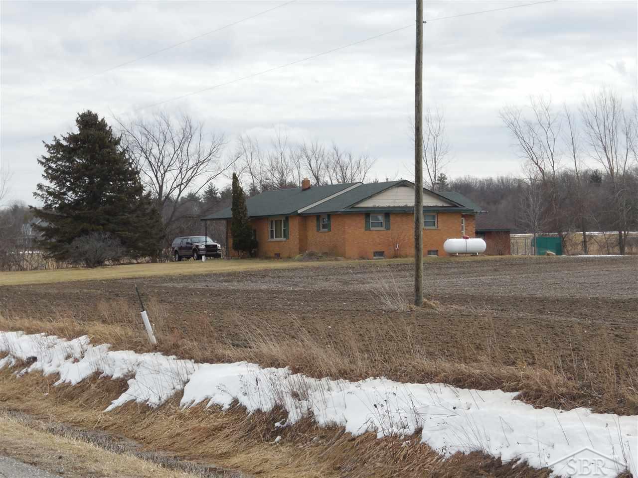 7751 Barnes Road Millington, MI 48746 - Photo 28 of 37 31281640-27.JPG