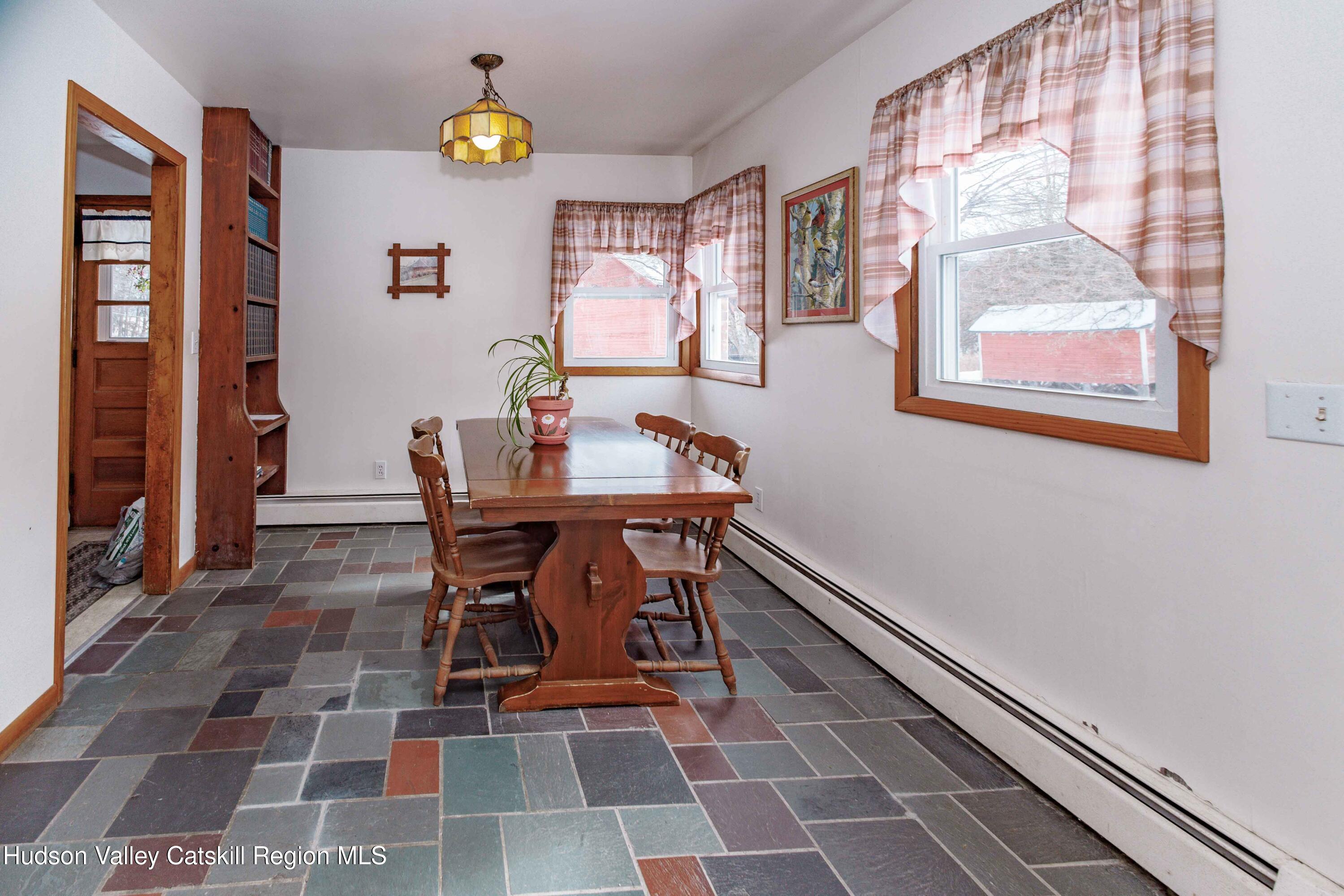 18 Ricks Lane Saugerties, NY 12477 - Photo 11 of 25 5N9A1584
