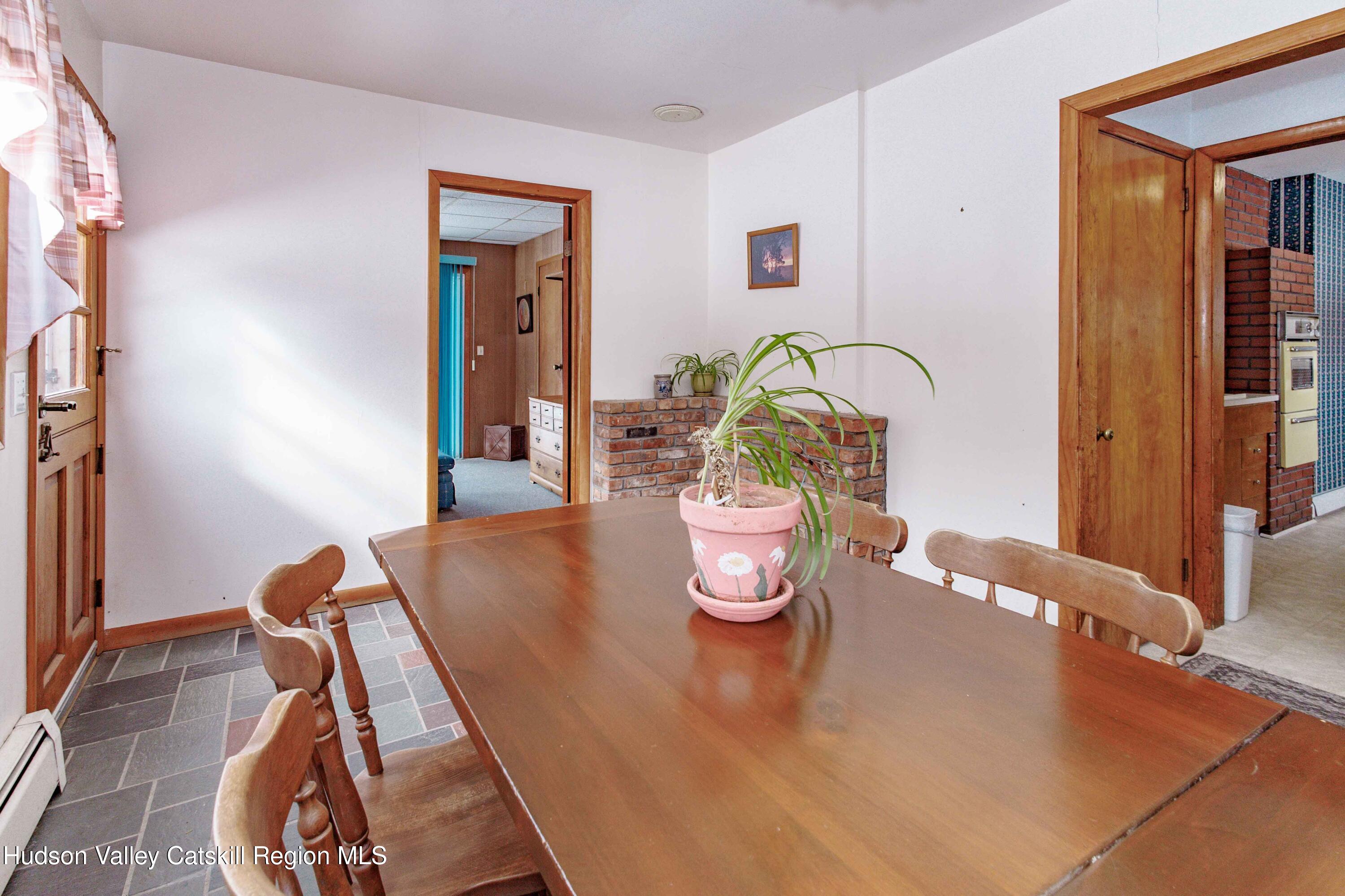 18 Ricks Lane Saugerties, NY 12477 - Photo 10 of 25 5N9A1589