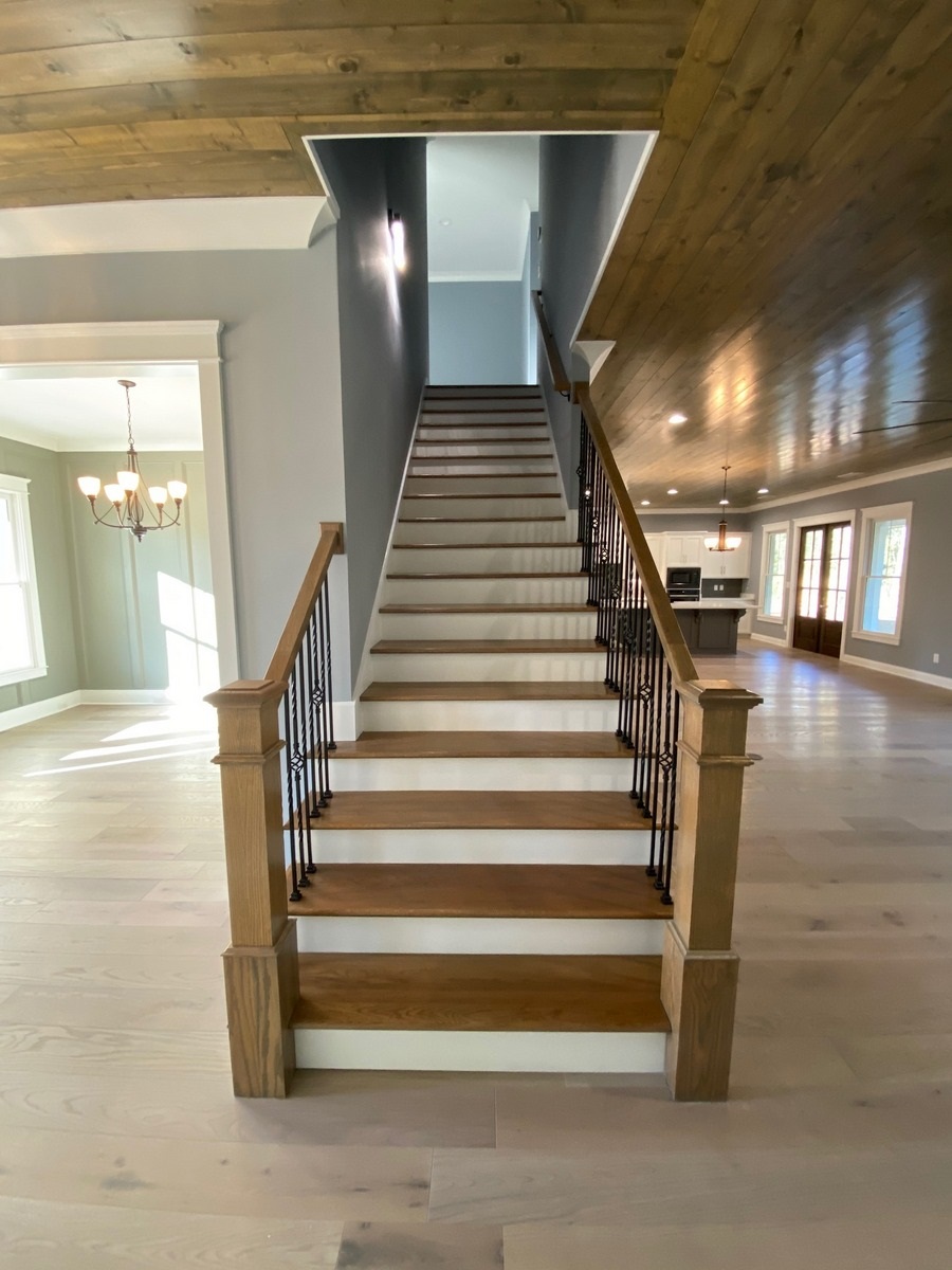 11036 Redfern Road Daphne, AL 36526 - Photo 5 of 25 Stairway