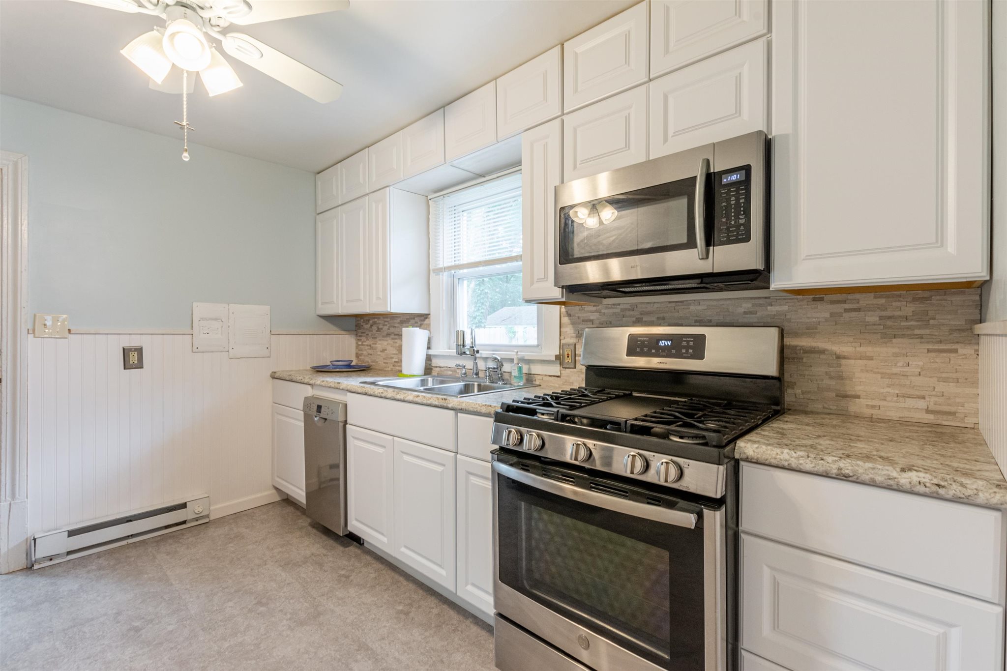 1712 Godfrey Road Fort Wayne, IN 46819 - Photo 14 of 26