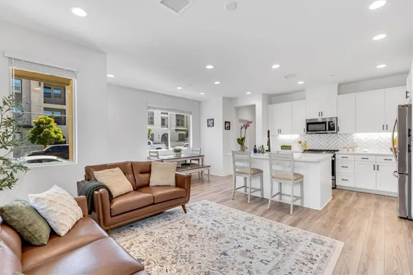 $849,900 | 350 Harvest Drive, Rancho Mission Viejo, CA 92694