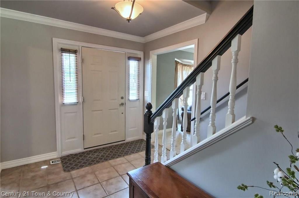 1339 Royal Crescent Street Rochester Hills, MI 48306 - Photo 5 of 29