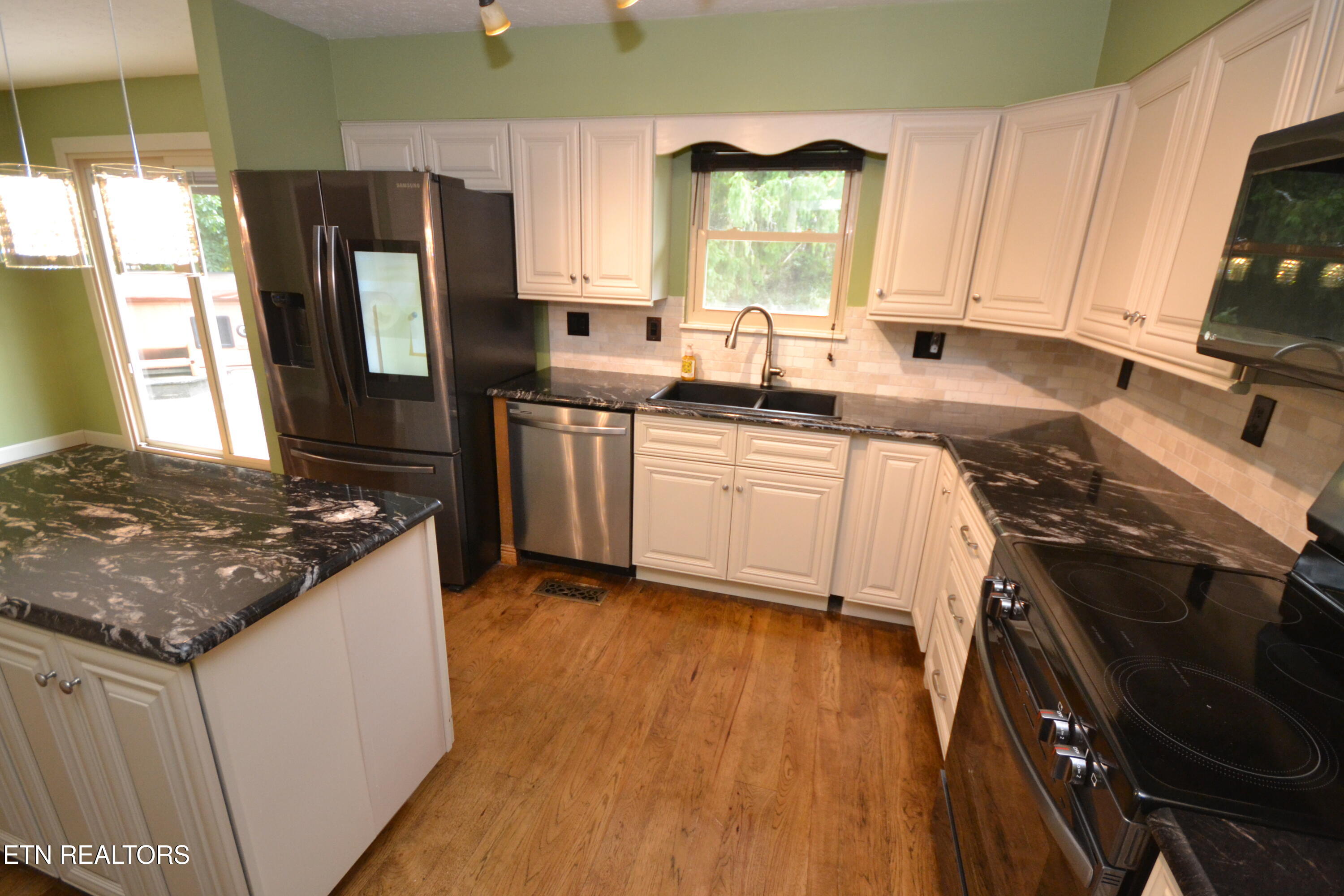 6703 Cate Road Powell, TN 37849 - Photo 4 of 23 Kitchen