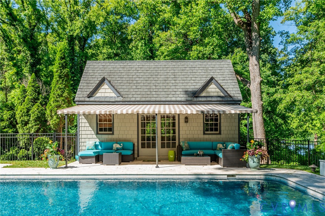4634 Butte Road Richmond, VA 23235 - Photo 43 of 60 Pool House with seating and storage