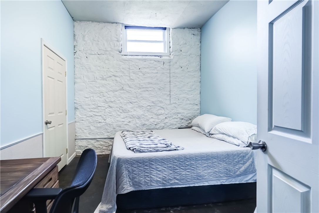 109 Gregory Street Rochester, NY 14620 - Photo 27 of 36