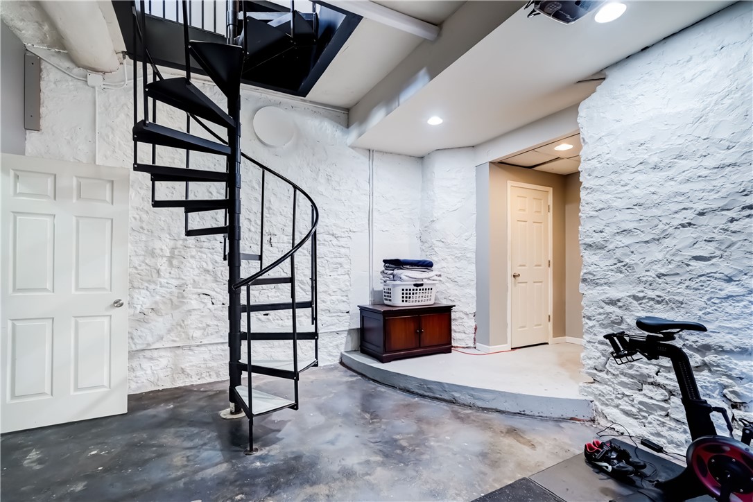 109 Gregory Street Rochester, NY 14620 - Photo 34 of 36