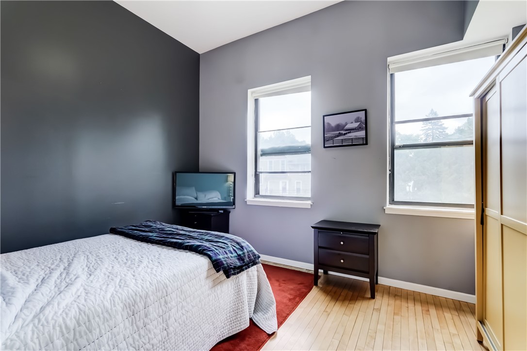 109 Gregory Street Rochester, NY 14620 - Photo 7 of 36