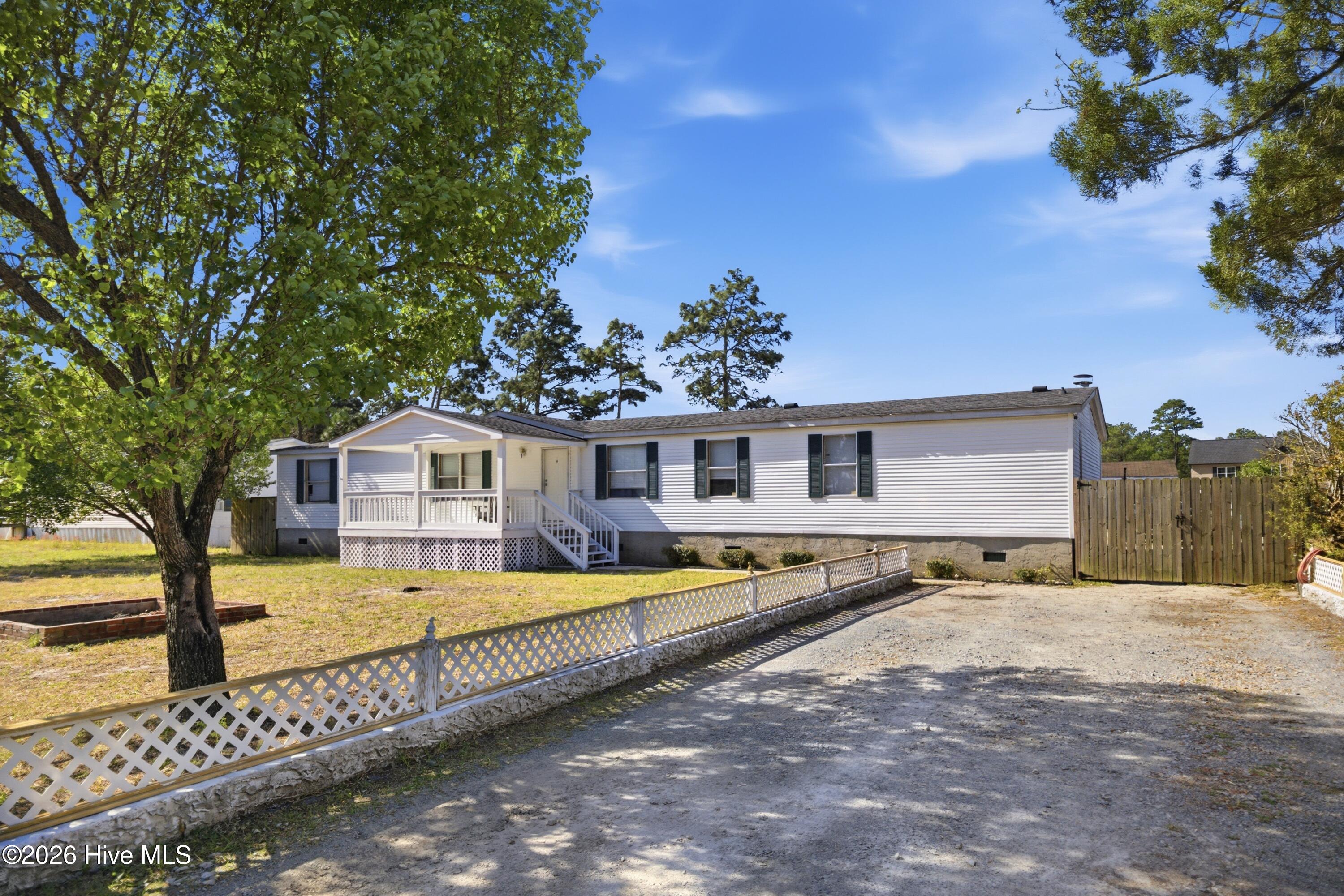 233 Castlebury Lane Hubert, NC 28539 - Photo 4 of 44 398A8516