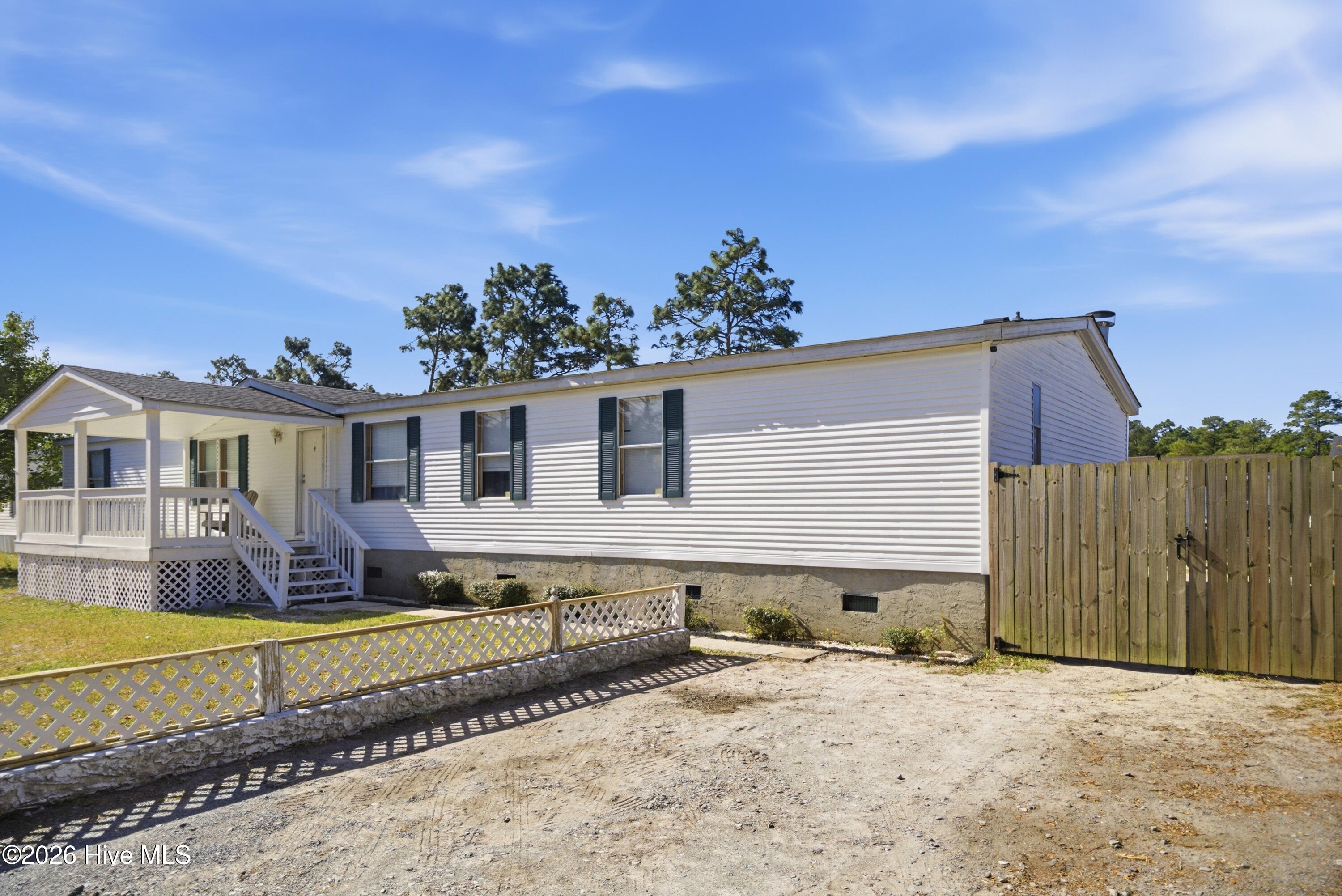 233 Castlebury Lane Hubert, NC 28539 - Photo 5 of 44 398A8521