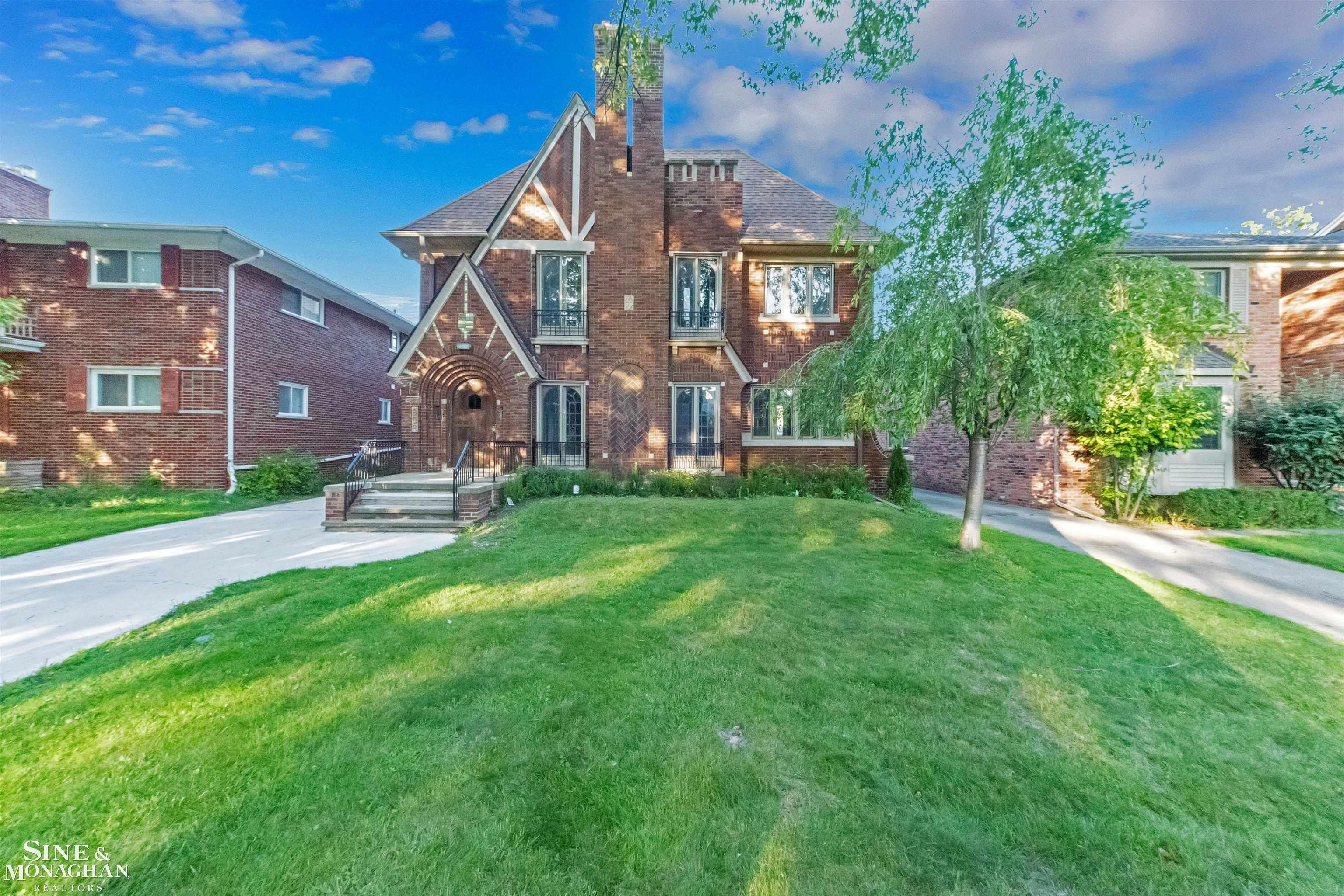 908 Trombley Road, Unit 2 Grosse Pointe, MI 48230 - Photo 1 of 73