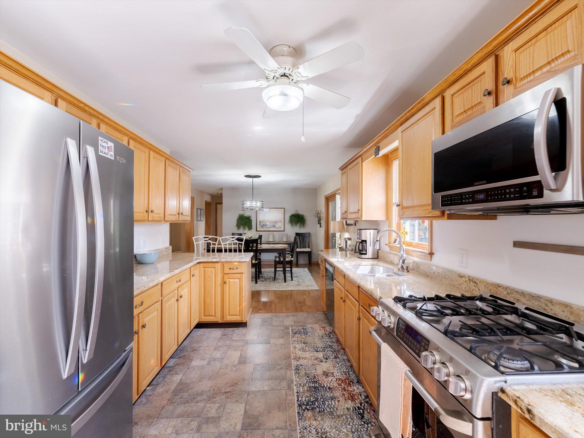 2135 Sterners Road Green Lane, PA 18054 - Photo 23 of 47 kitchen