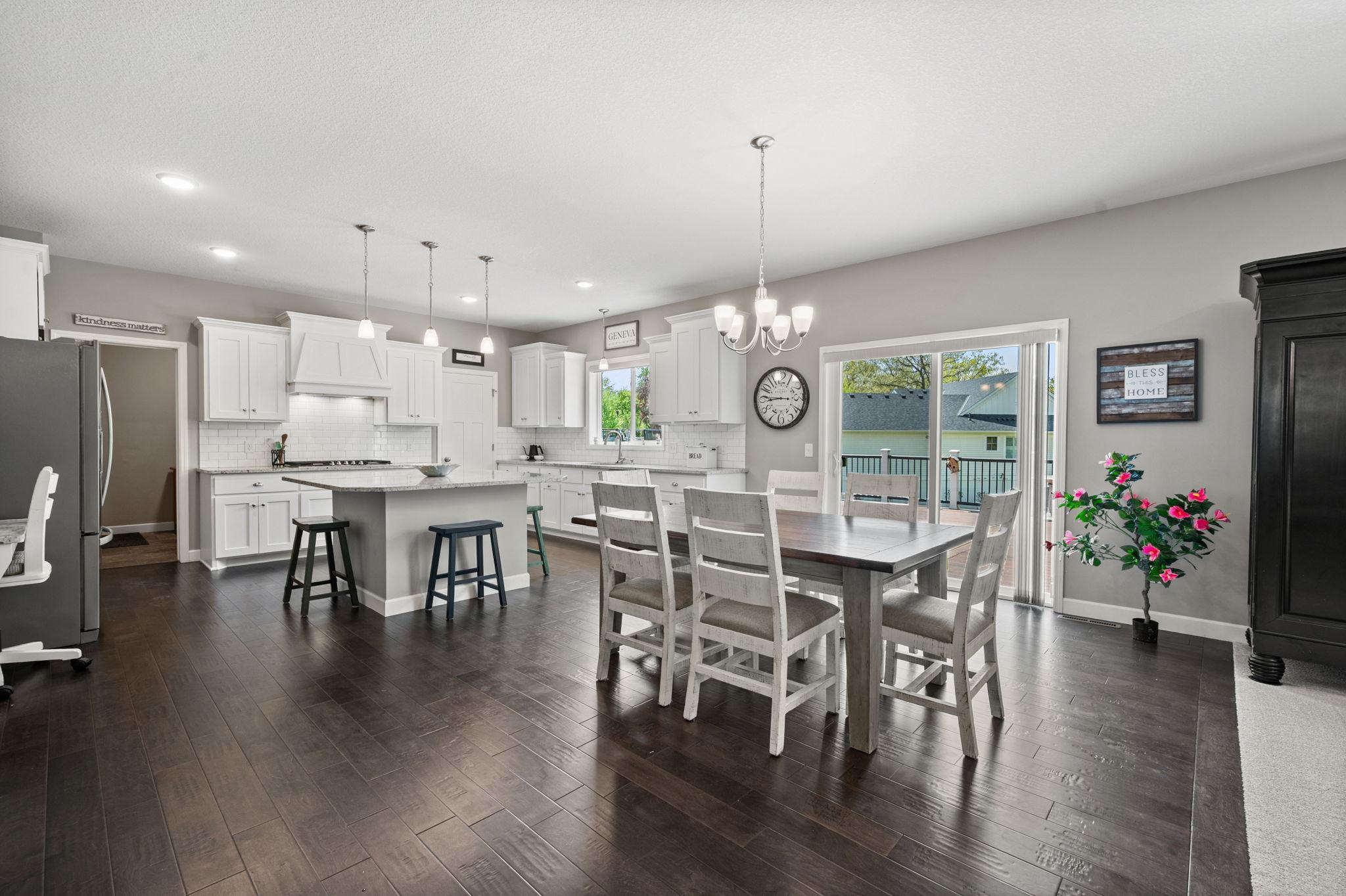 5281 East County Line Road North St. Paul, MN 55110 - Photo 6 of 44