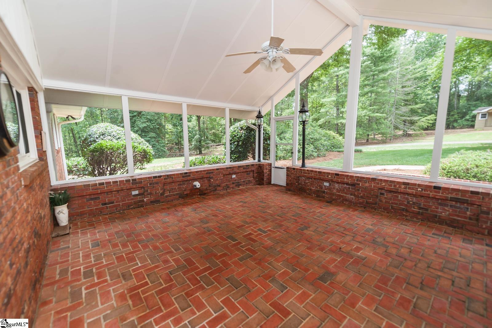 510 Tool Road Boiling Springs, SC 29316 - Photo 15 of 36