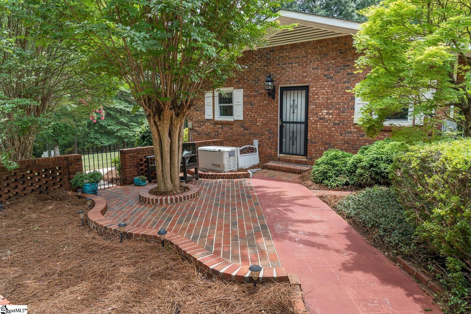 510 Tool Road Boiling Springs, SC 29316 - Photo 18 of 36