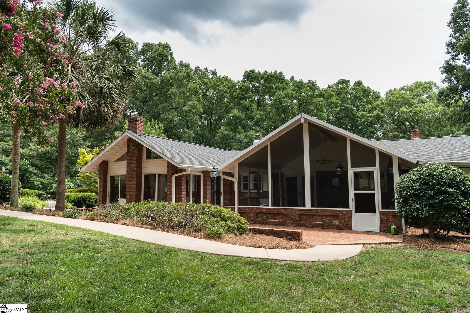 510 Tool Road Boiling Springs, SC 29316 - Photo 2 of 36