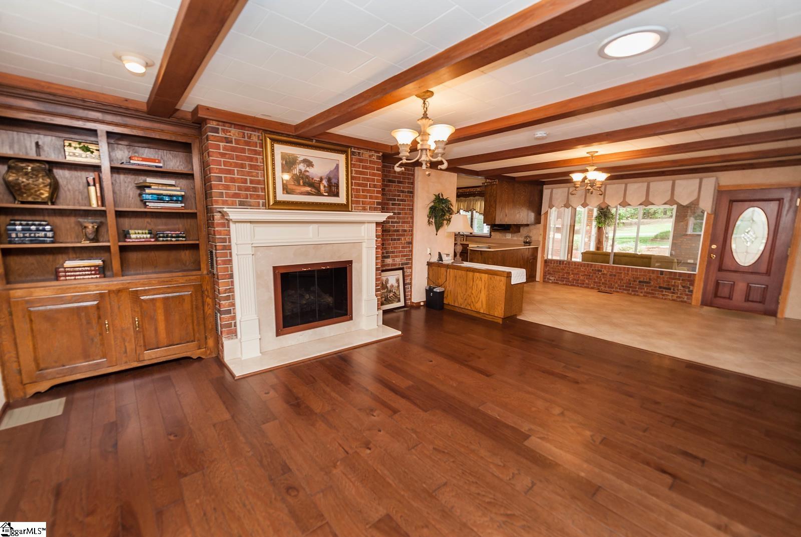 510 Tool Road Boiling Springs, SC 29316 - Photo 3 of 36