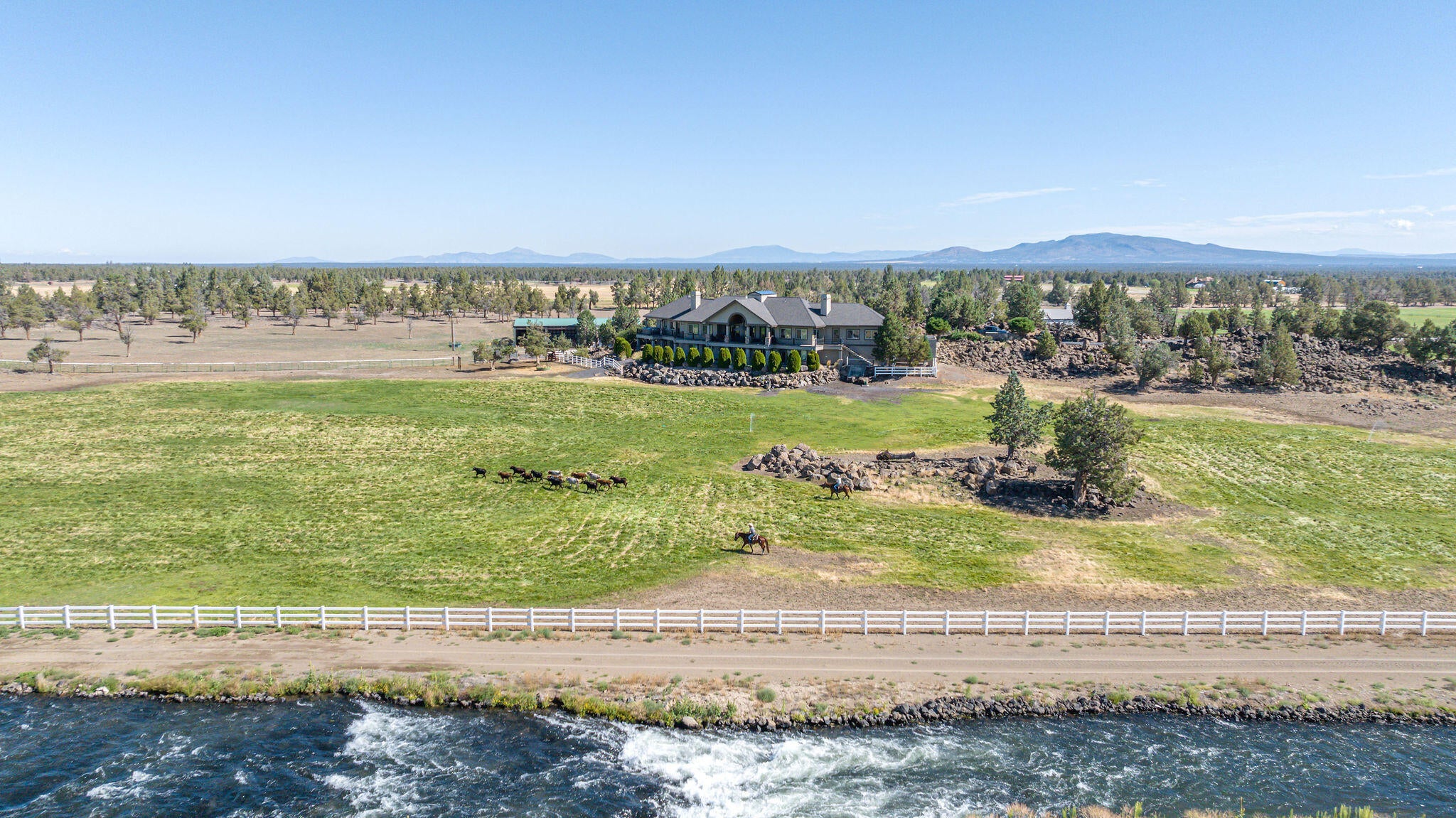 23770 Dodds Road Bend, OR 97701 - Photo 87 of 90 DJI_0292