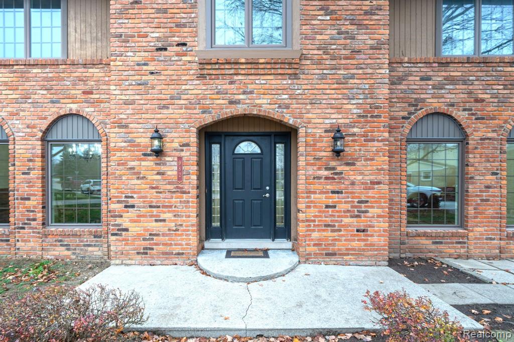 982 Langley Road Rochester Hills, MI 48309 - Photo 5 of 45