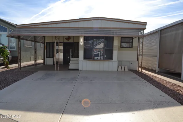 $2,150 | 1371 West Chesapeake Apache Junction, Apache Junction, AZ 85119