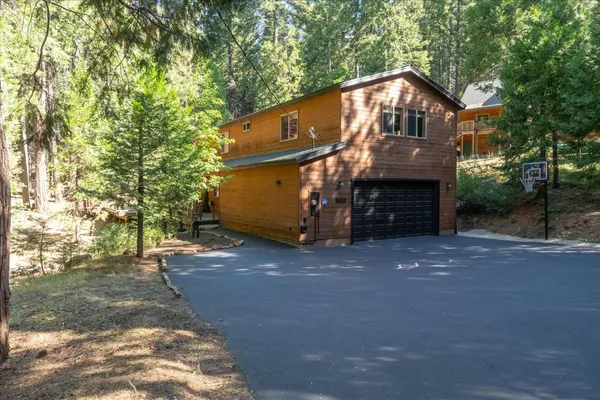 $748,000 | 1385 Topanga Lane, Arnold, CA 95223