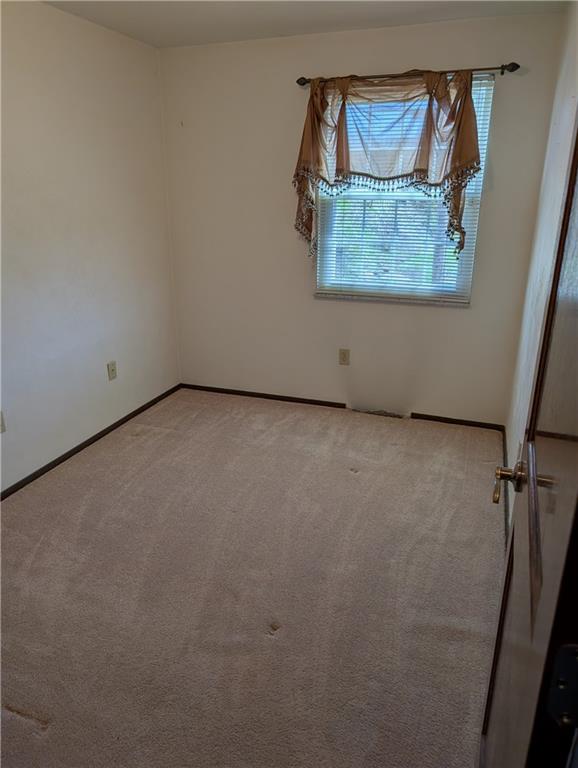 105 Ramage Road Pittsburgh, PA 15214 - Photo 21 of 28