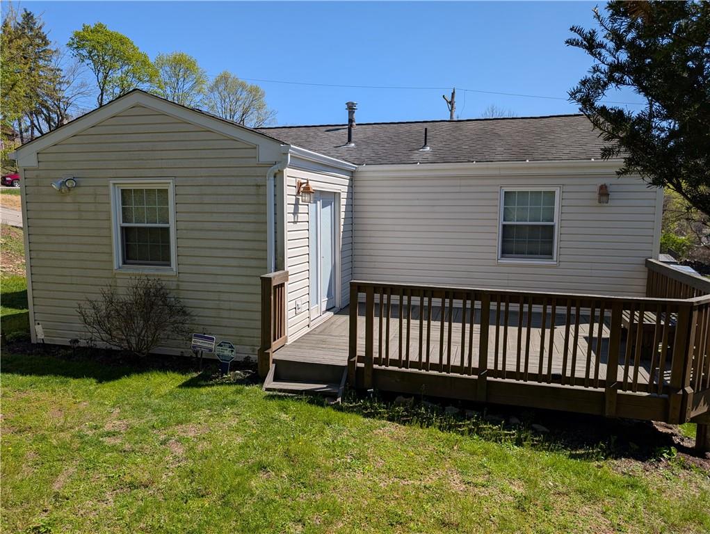 105 Ramage Road Pittsburgh, PA 15214 - Photo 3 of 28