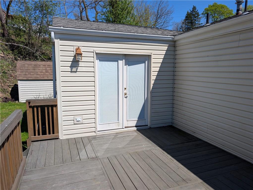 105 Ramage Road Pittsburgh, PA 15214 - Photo 5 of 28