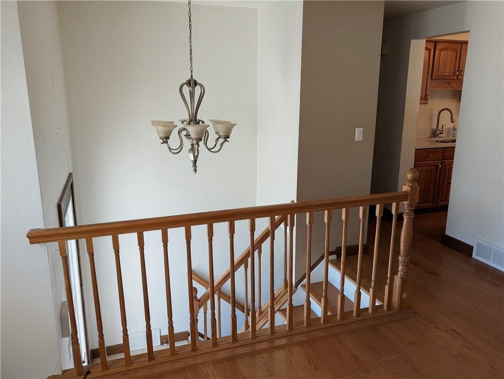 105 Ramage Road Pittsburgh, PA 15214 - Photo 7 of 28