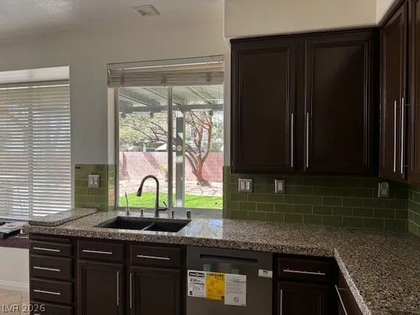 $3,100 | 237 Hanley Way, Henderson, NV 89074