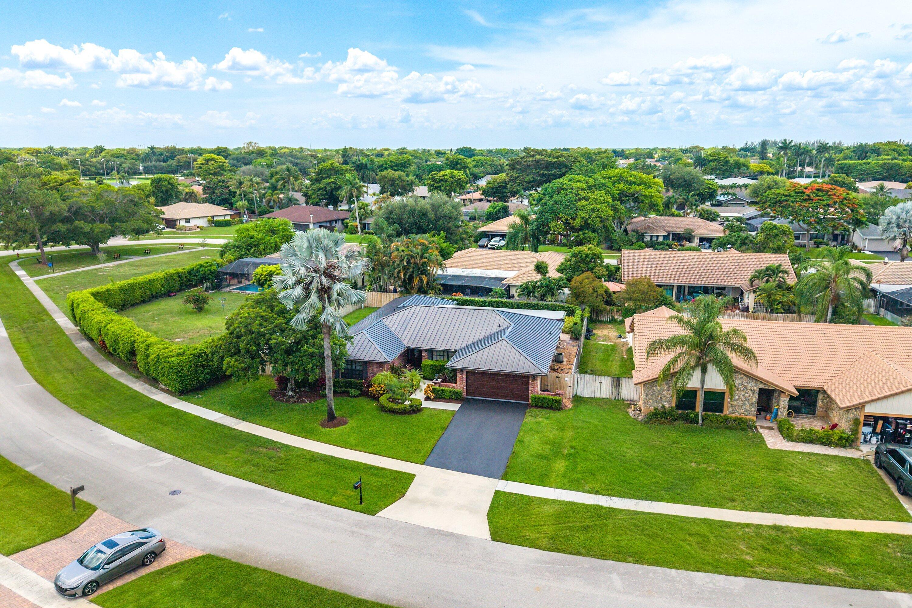 21155 Shady Vista Lane Boca Raton, FL 33428 - Photo 38 of 47 048-21155ShadyVistaLane-BocaRaton-FL-334