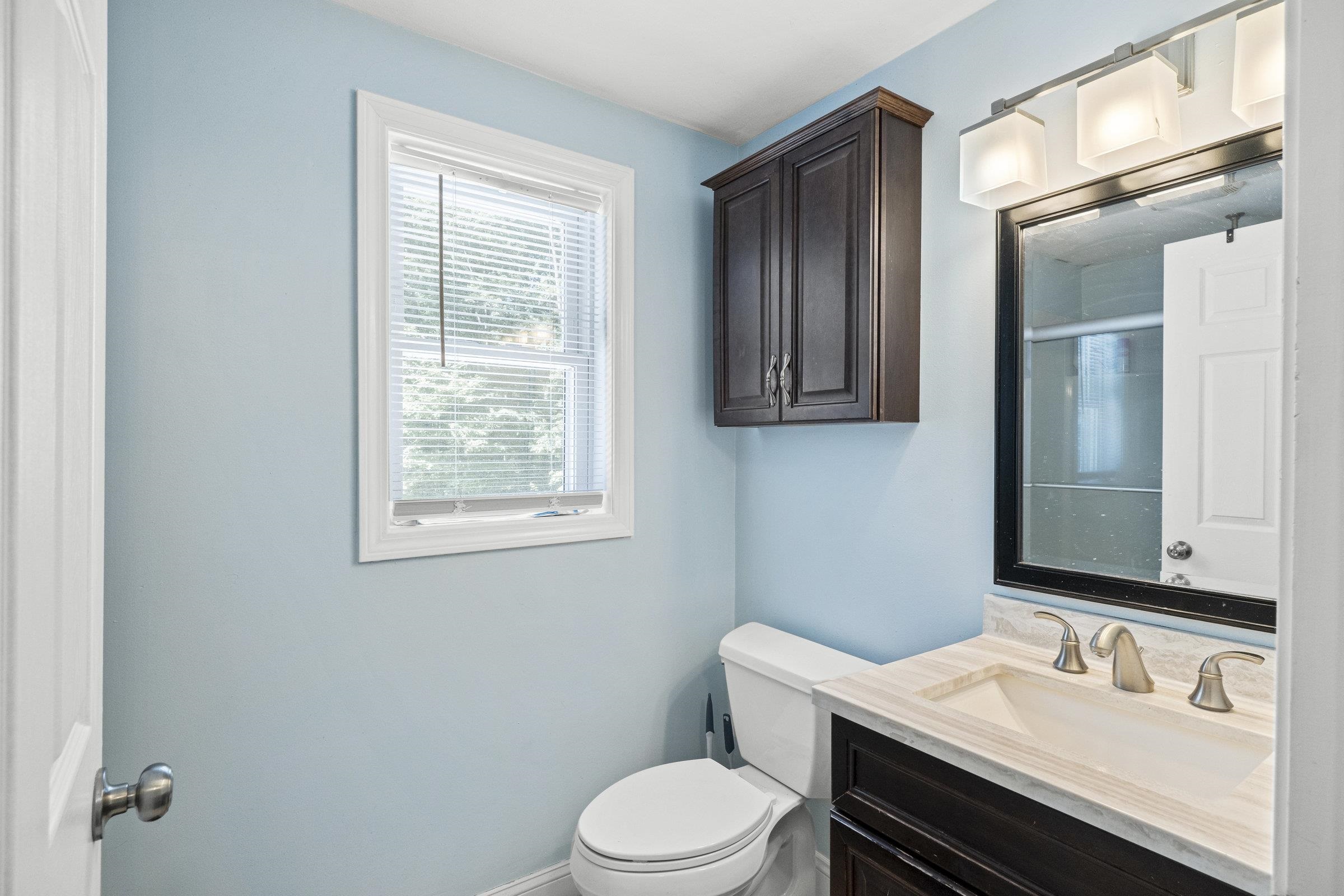 29 Webber Road, Unit A Hampstead, NH 03826 - Photo 15 of 24 Gallery Image 15